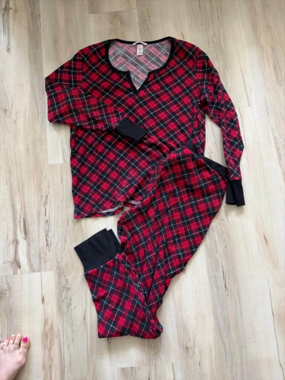 Victoria’s Secret Red & Black Plaid Pajama Set XL – Long Sleeve Top + Pants